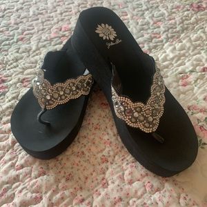 COPY - Yellow Box Flip Flops  NWOT Size 6.5